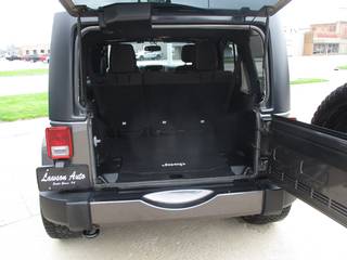 2017 Jeep Wrangler Unlimited Sahara - Photo 11